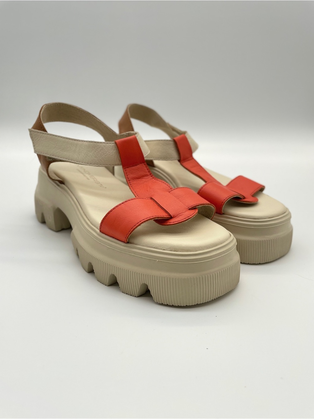 Unity in Diversity Festa 26 Leather Platform Sandals Orange Cream 7.5